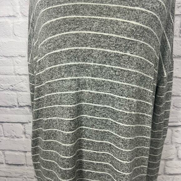 Striped Cowl Neck Long Sleeve Top - Size XL - Picture 3 of 6